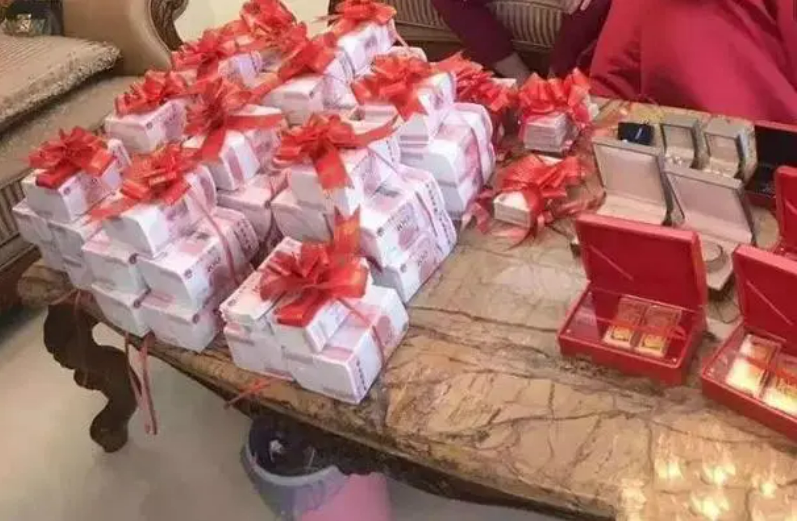 山西男子因3万彩礼与女友分手,退婚辞职花3万穷游,已不想结婚_郭晓