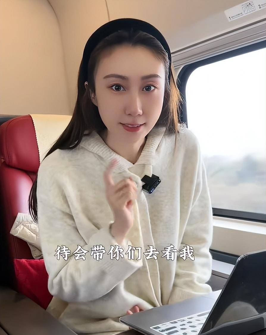 揭秘水亦诗离职背后的真实原因:为梦想还是为金钱?