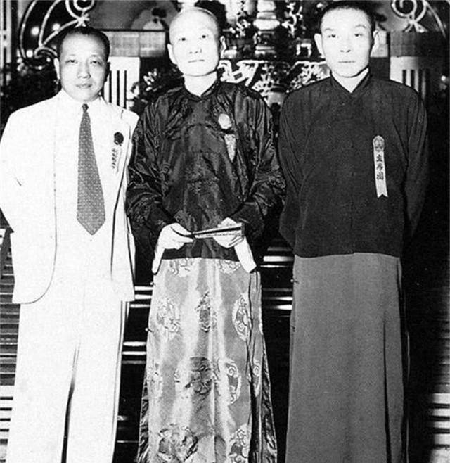 1991年,杜月笙的儿子回国探亲,为何给上海博物馆送去数百枚金币_上海