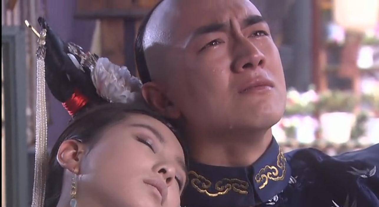 重温《步步惊心》顿悟:皇上让若曦在雨中罚跪,实则另有目的_阿哥_皇位