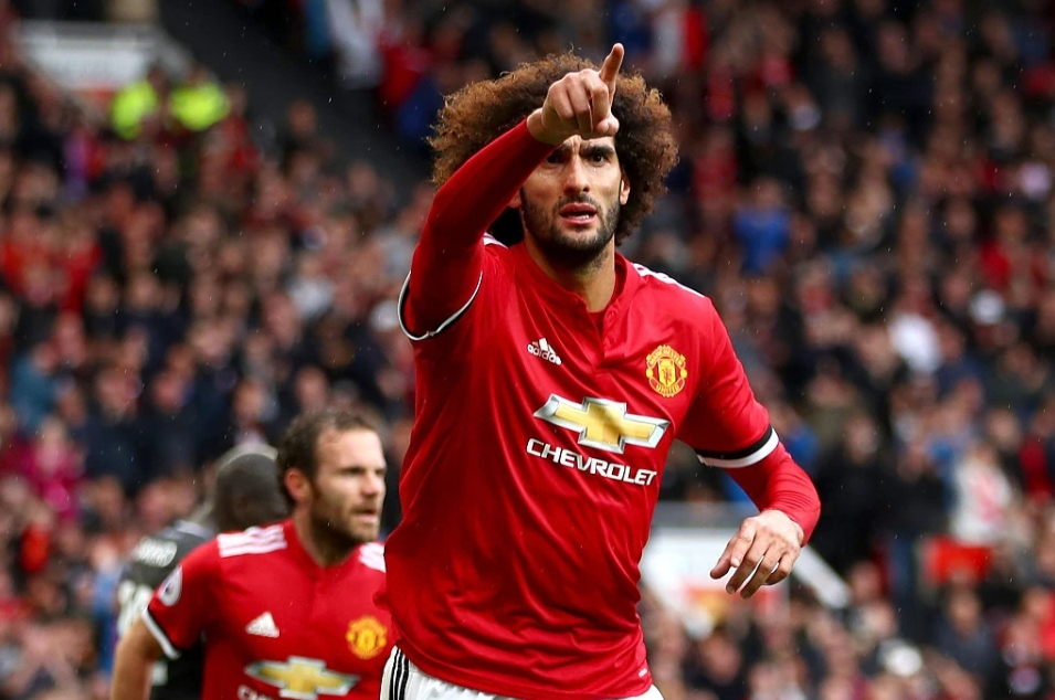 上费莱尼,头球砸死他们!_曼联_穆里尼奥_比赛