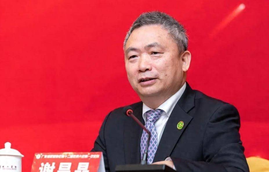 足球搞不好,广东不服气,广东足球人要充满激情和干劲,有志向有决心