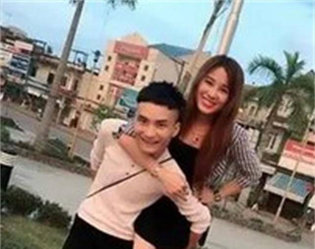 越南版"紫霞仙子"走红,拒百亿富豪送房求爱,裸嫁中国