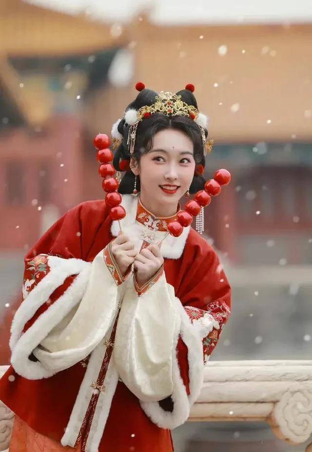 明星贺岁丨演员宣璐 福星高照 清新淡雅甜美_女孩子_林智双_声明