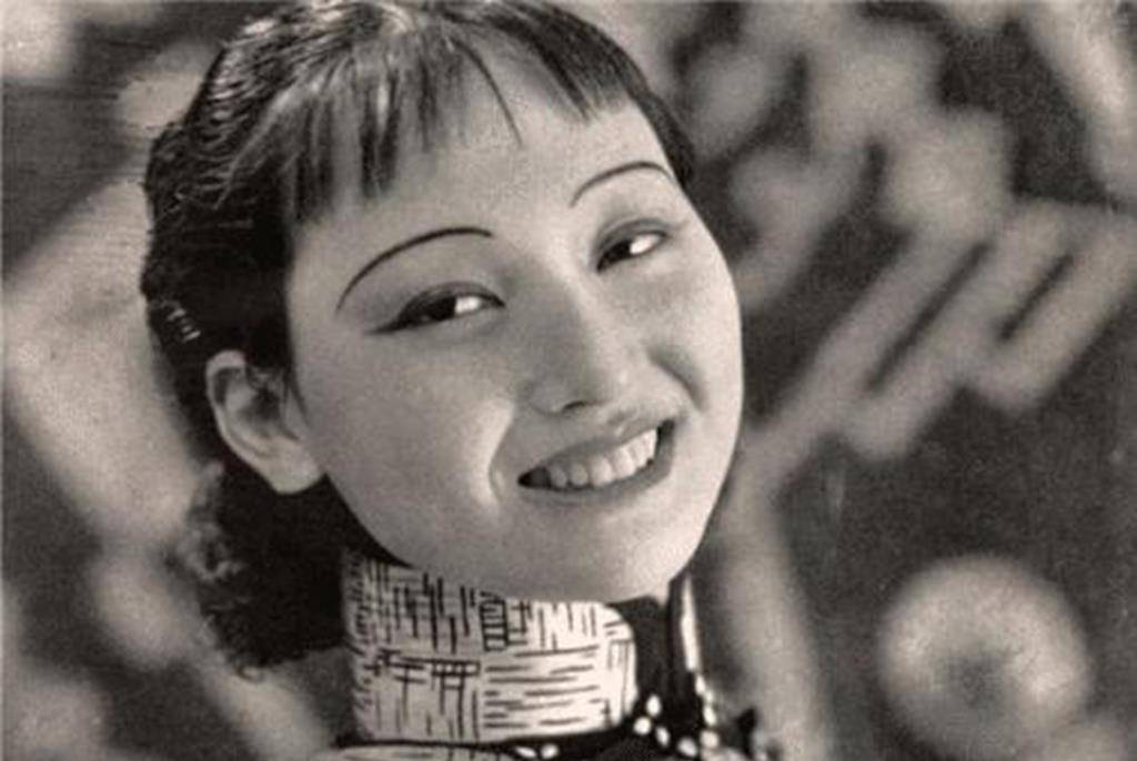 母亲为女儿定亲,女儿却说要嫁你去嫁,见到男子后:非嫁不可_叶秋心_万