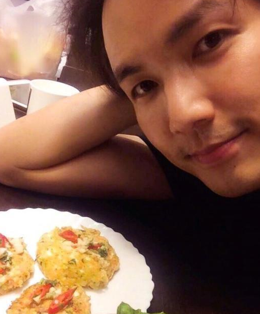 都说钟汉良的肚子是被p的,看到他的1日3餐网友:背了一部剧的锅_身材