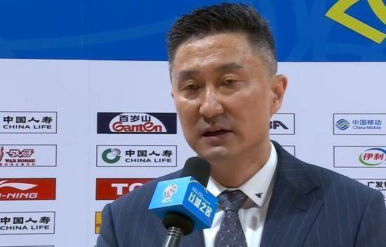 杜锋赛后坦言原因,令人意外_比赛_失误_外线