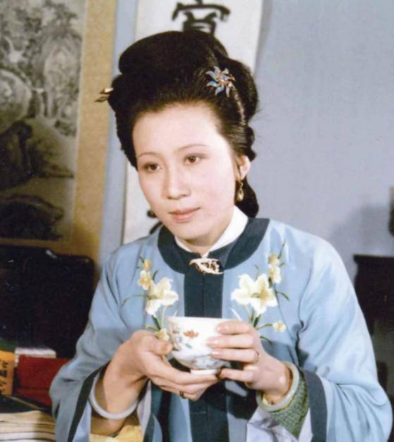 古代为尊者讳,宝蟾却毫不在乎,谁给她的胆子,重名薛家