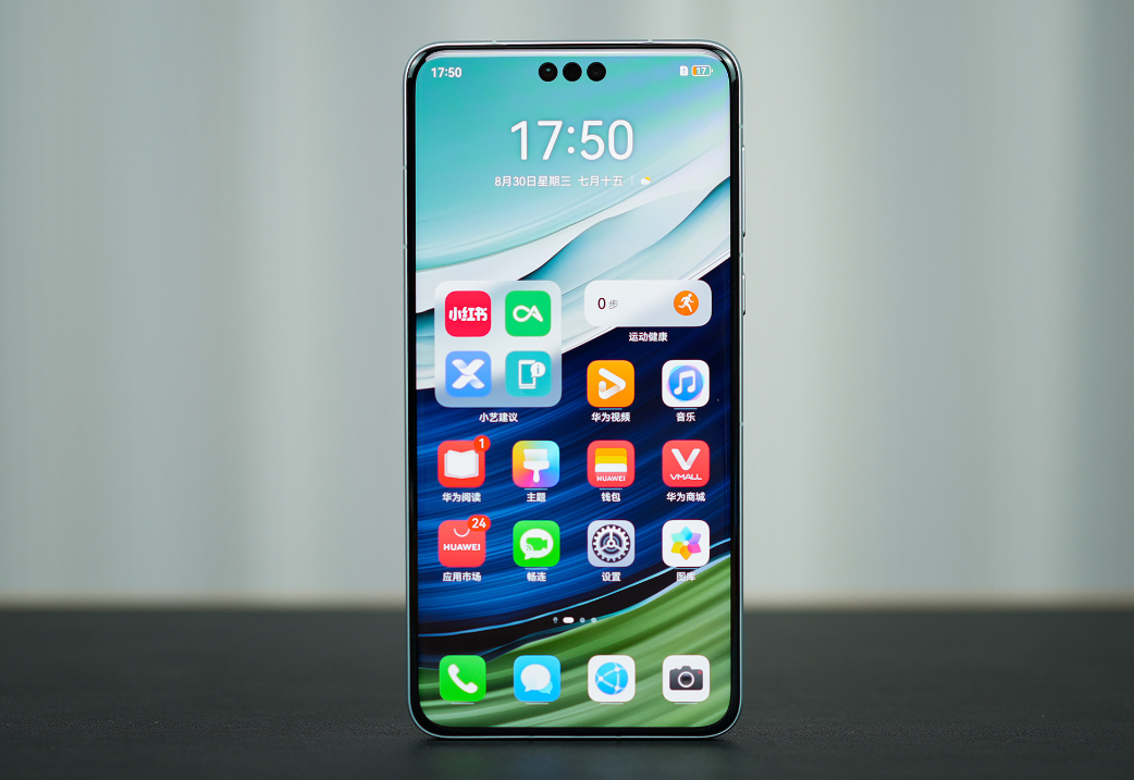 为了能够及时获得mate60系列带来的快感,不少消费者情愿去第三方电商