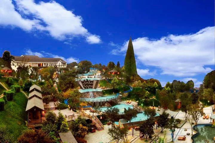 峨眉山温泉饭店是一家休闲度假,旅游观光型温泉酒店,位于风景秀丽的