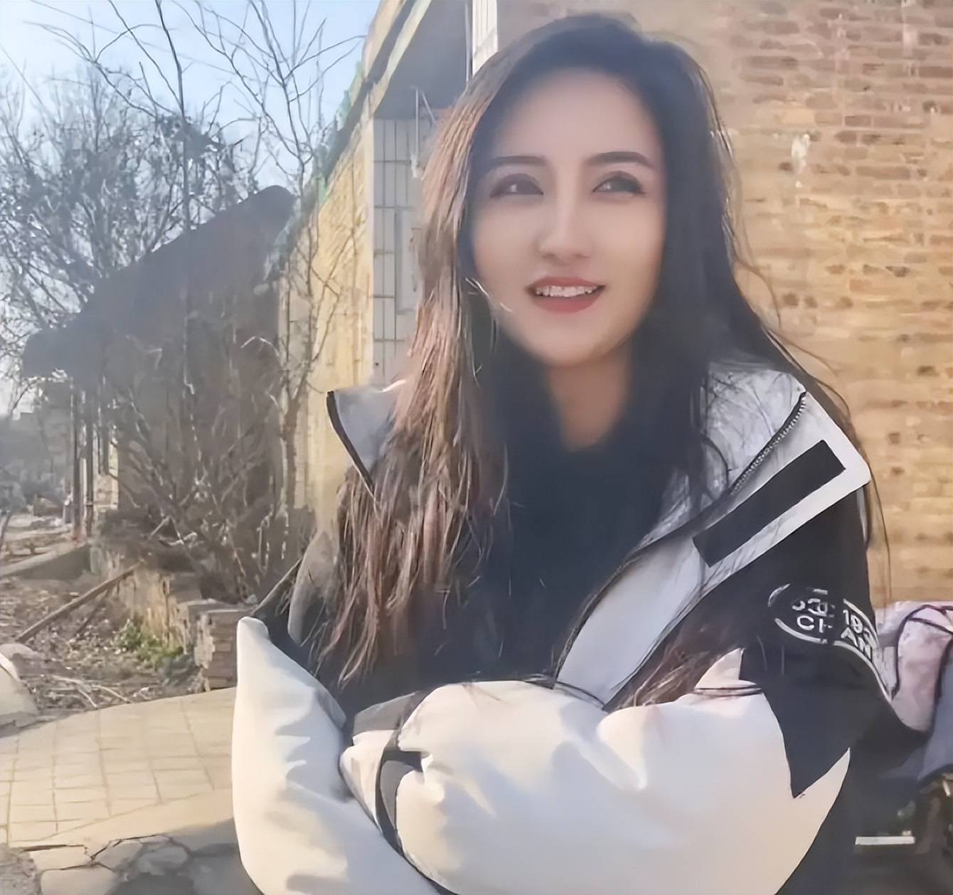 菏泽大龄美女性格高傲,遇婚姻难题苦恼得很_阿丽_心态_寻找