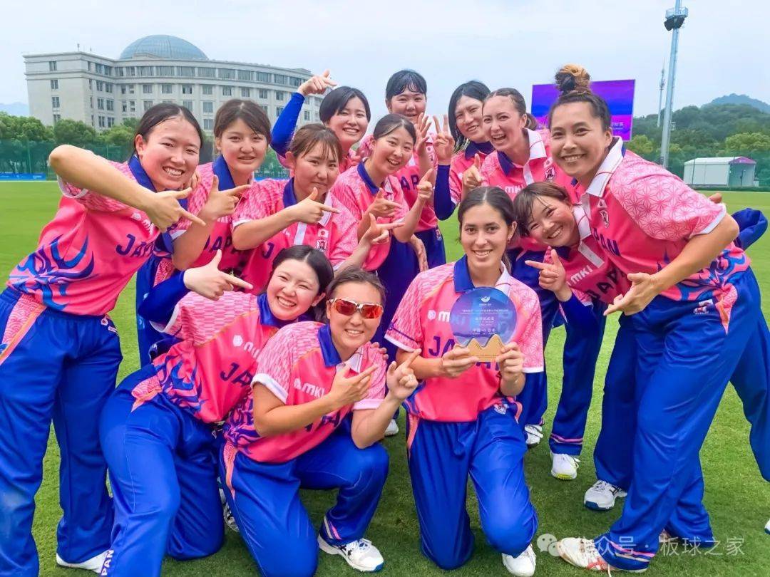 日本女子板球在板球非传统国家内起步较早,基本与中国女子板球同时期