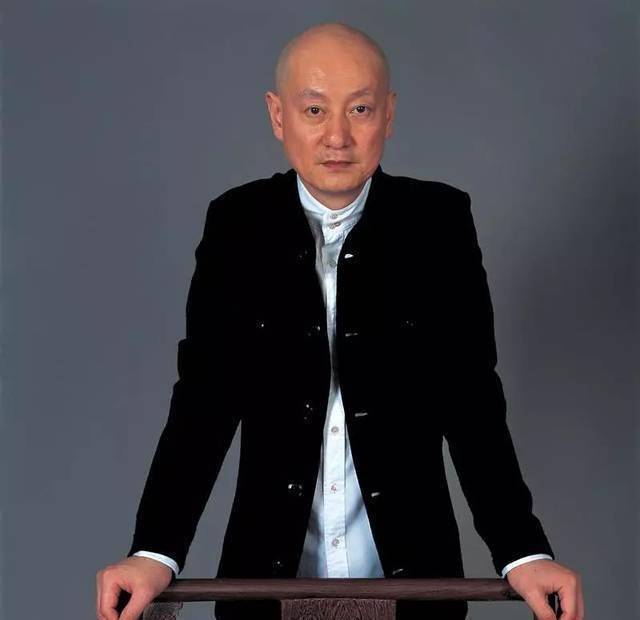 都说是金子在哪都放光,那么为何京剧名家关栋天,加盟