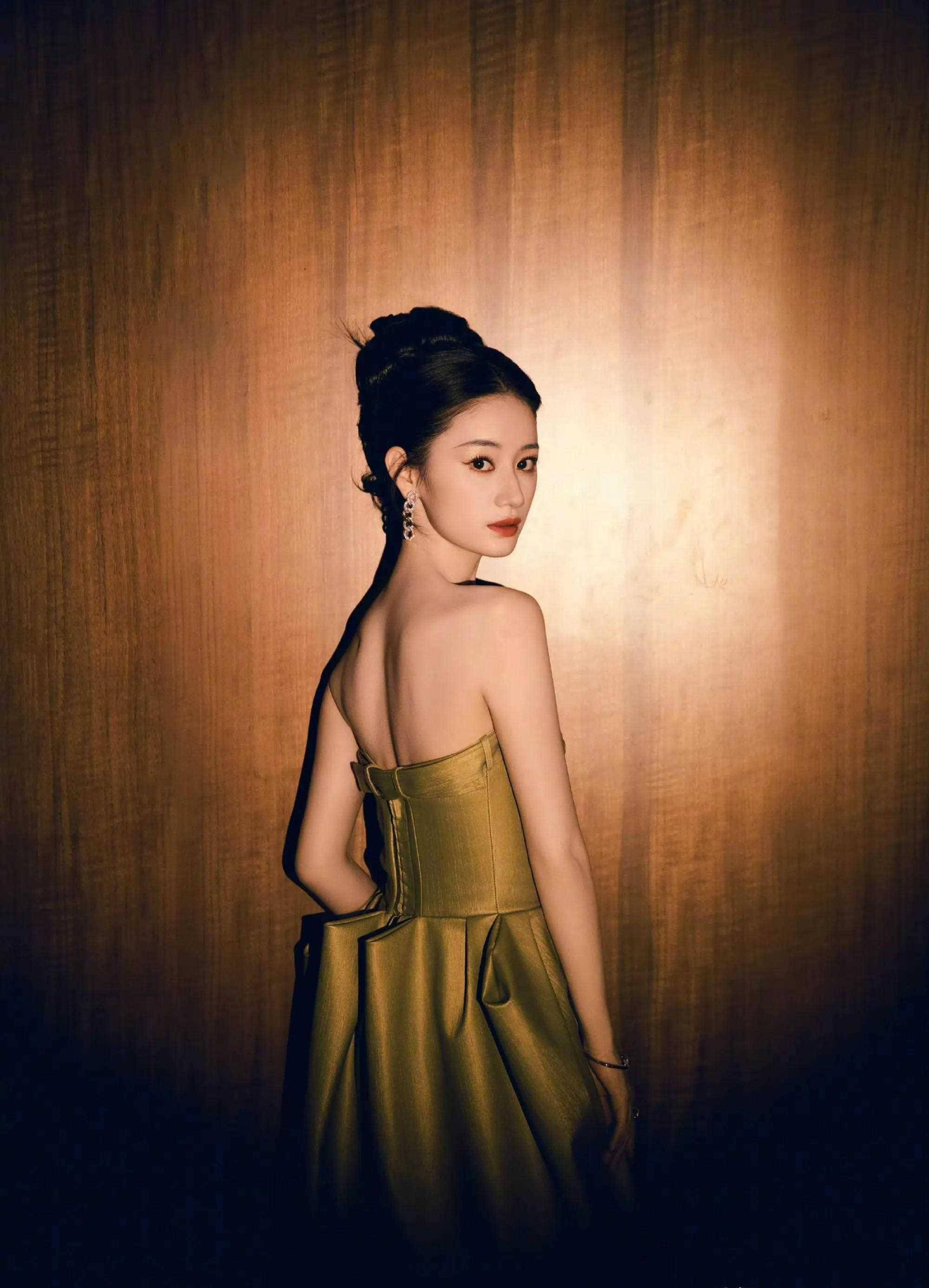 娱乐圈吃瓜张小斐,唐嫣,郭晓婷,王楚然,成毅,迪丽热巴_电视剧_状态