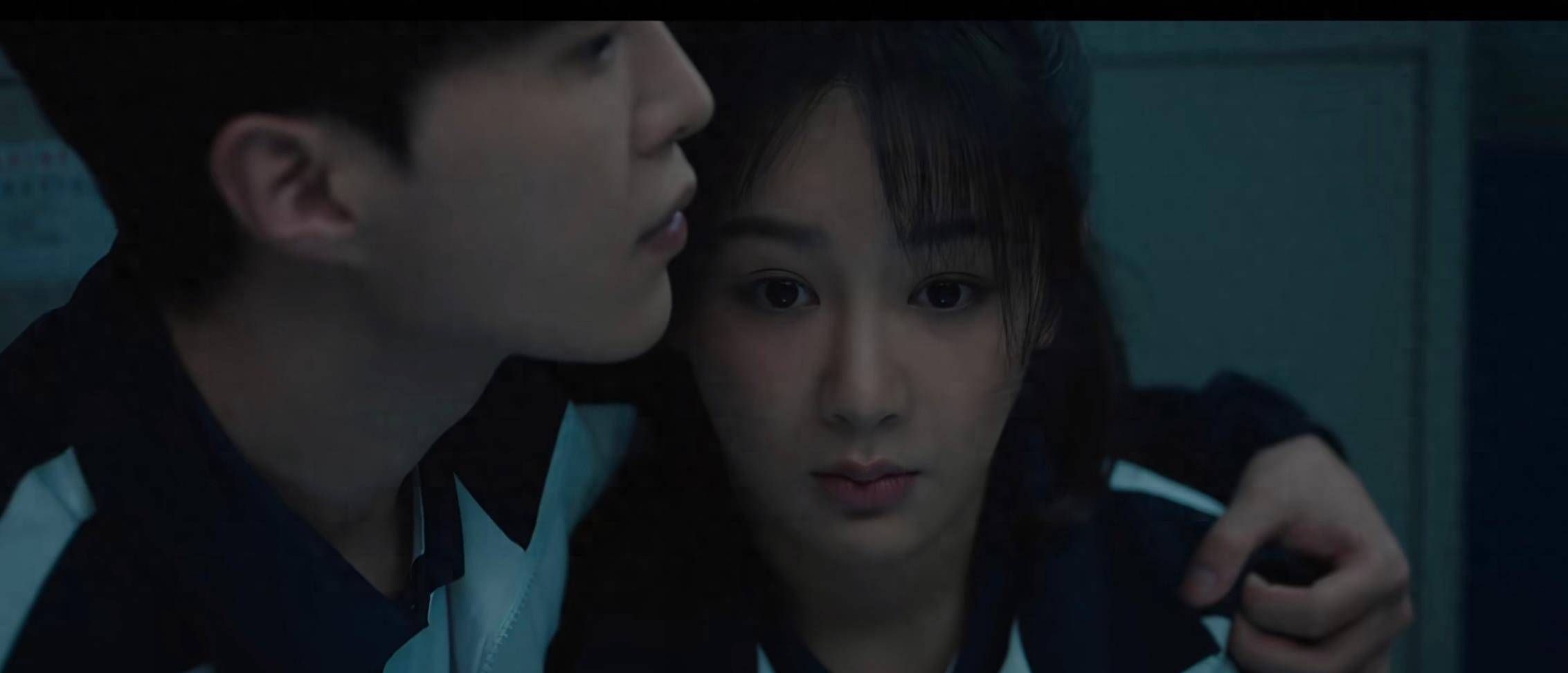 这部慢节奏的好剧,看得快就追平了,像我一样苦苦等更新,抓心挠肺!