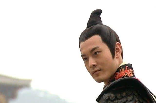 成龙吐槽黄晓明:本来岳飞是我演,不知道他用什么手段抢走了_演技_角色