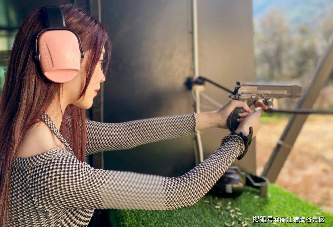 步枪之王—akm,手枪之王—伯莱塔手枪,国产名枪—健卫,峨眉步枪…等多