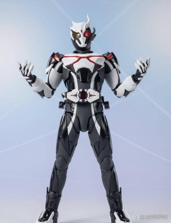 中,"或人"使用"ark driver one"变身的身姿"假面骑士ark one"在s