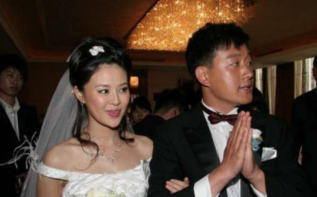 "过气男星"佟大为:照顾植物人父亲三十年,把妻子关悦宠成宝_时候_姐姐