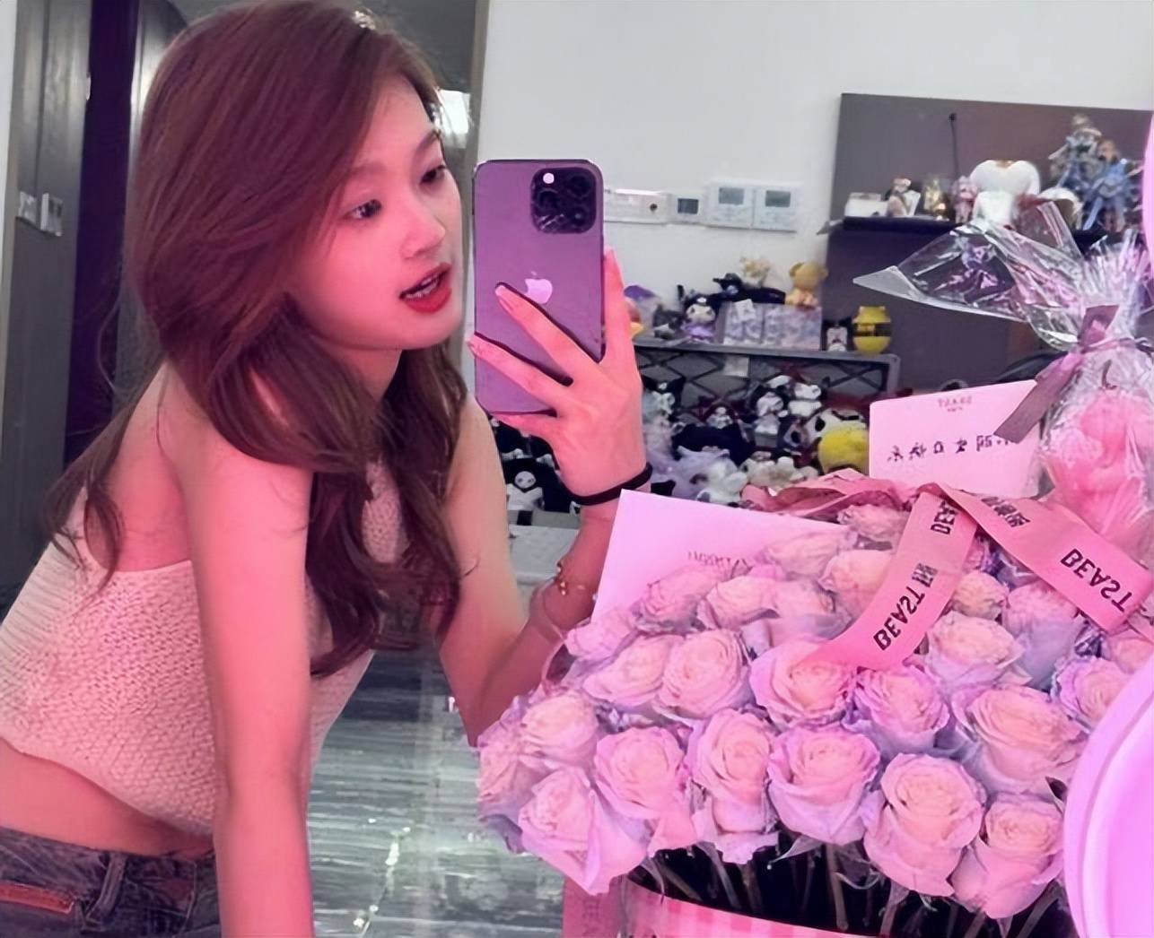 小羽官宣要和王思聪回家过年!