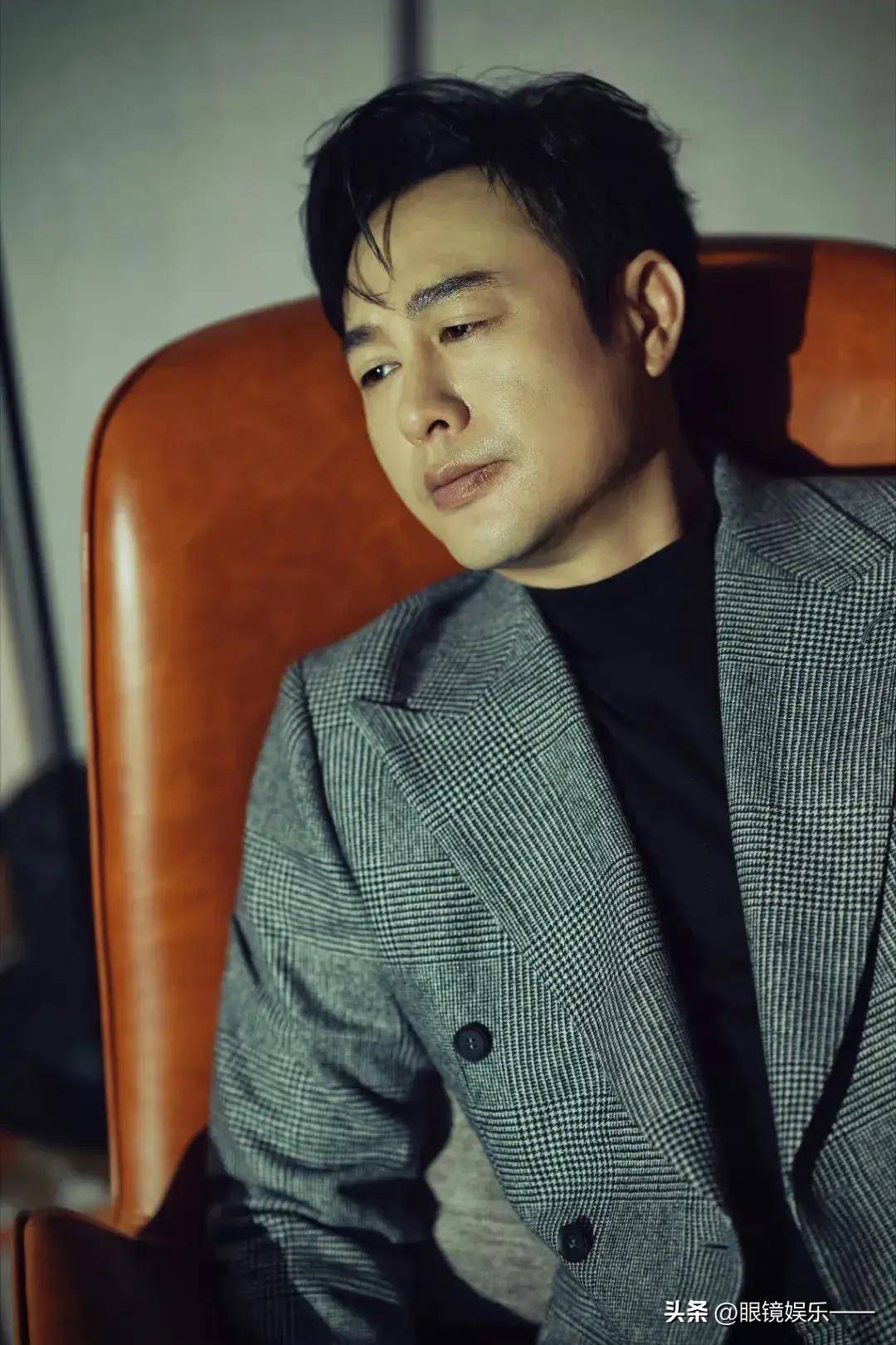 张颂文的过年模式,粉丝们纷纷"抗议":"张老师,速速归队!