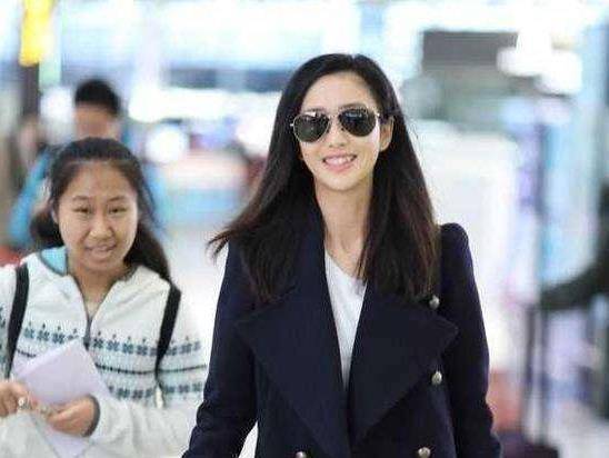 虹桥一姐近况曝光,放弃学业专职追星的背后,是校园暴力的阴影_明星