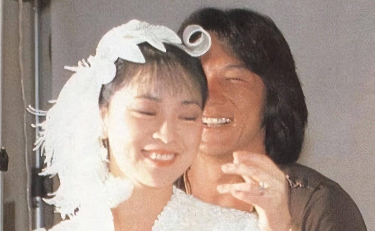 1998年,婚内不忠诚吴绮莉生下小龙女,谈不忠诚成龙我