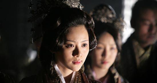 刘邦顿时红了眼:"连卢绾都反了吗?"非刘氏而王者,天下共诛之!