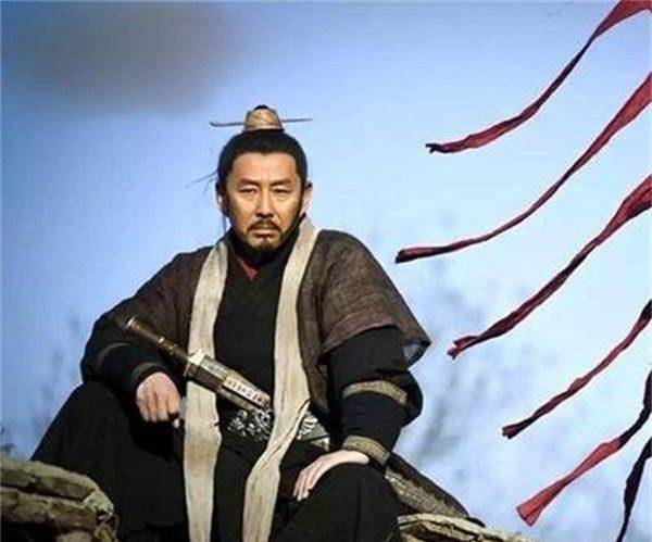 刘邦登基称帝后,每日命人给父亲送美食饺子,父亲却