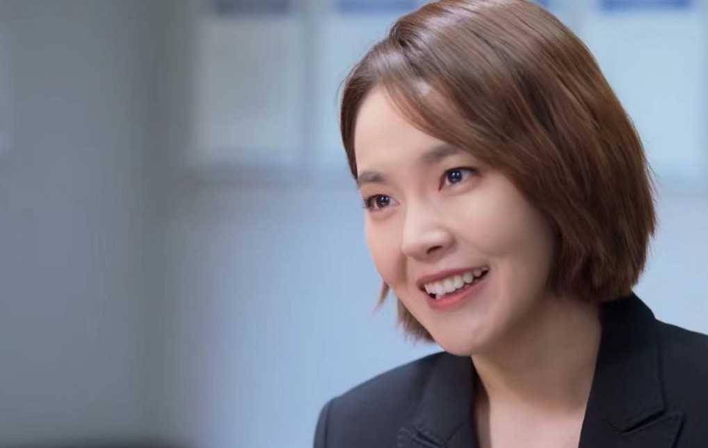 她是著名演员外甥女,不靠关系偏用实力,角色火遍大江