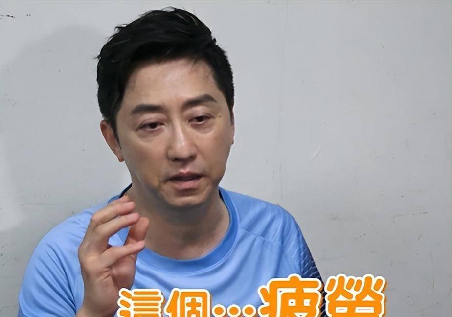 庾澄庆二婚妻子外出狂购物,专车接送保镖随行,47岁靓丽似少女_时候