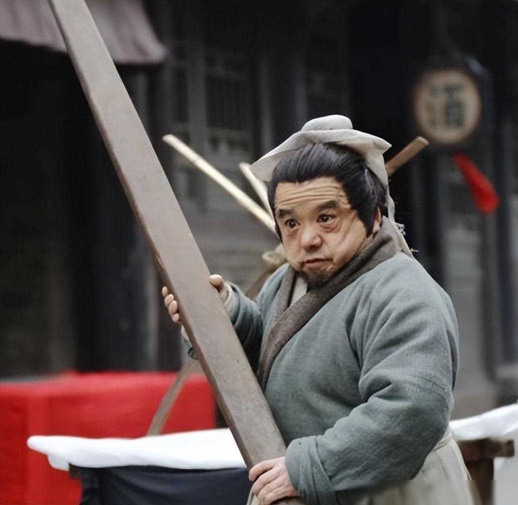 他身高一米二是国家一级演员,却连娶四个老婆,豪车豪宅无数_陈三木