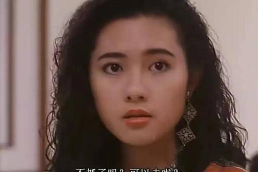 2023年出演了《娱乐风云》.在热血合唱团里的她已经有些老了.