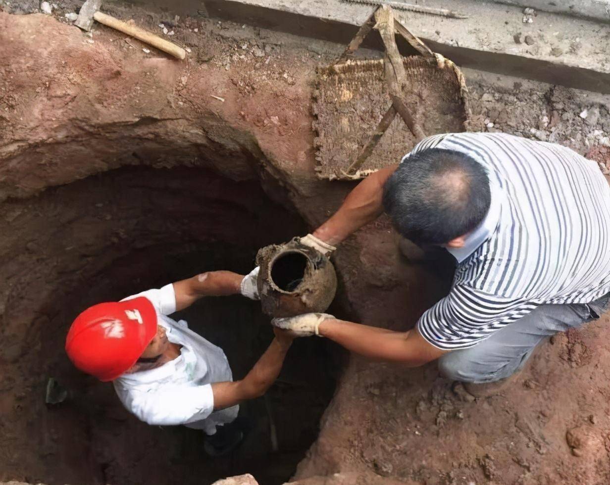 钱镠的墓到底是如何被成功偷盗的?_古墓_盗墓_墓室