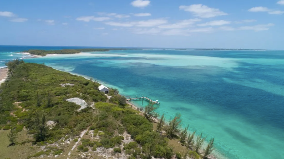 0086 pierre island|远离流行病毒的热带私人海岛_the