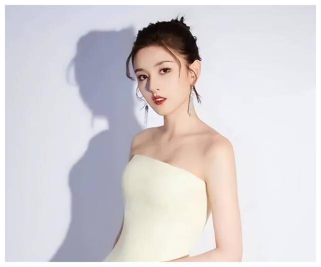 美貌背后的古装翻车,这几位女星被丑脖子拖累_女明星