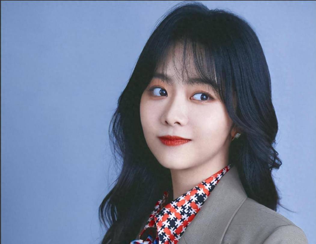 如今证明,34岁的"国民闺女"谭松韵,内心与外表其实判若两人!