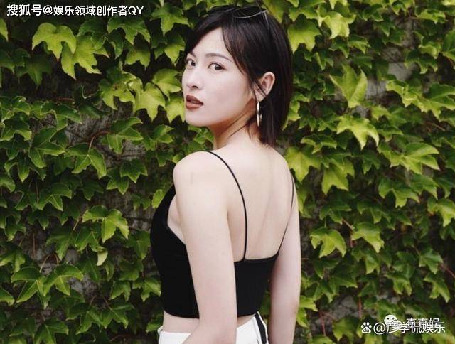 周放的每一天都变得充满了目标和动力,她在课余时间看尽了各种话剧和