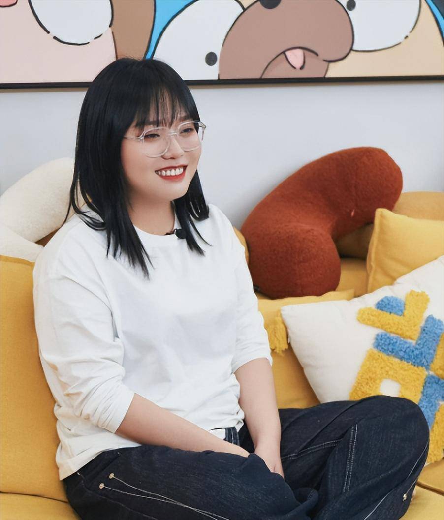 李雪琴"16 8"减肥法加上芒果的造型,绝美!_形象_身材_爱情