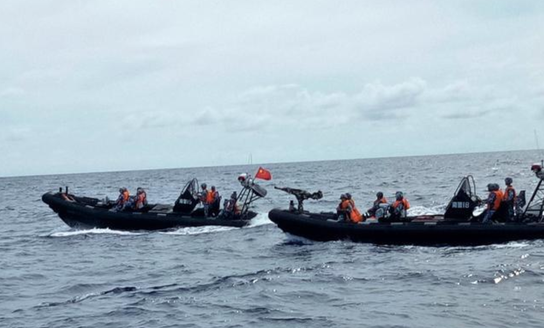 菲海警多次闯黄岩岛,中国强硬回击:绝不允许突破红线_菲律宾_填海