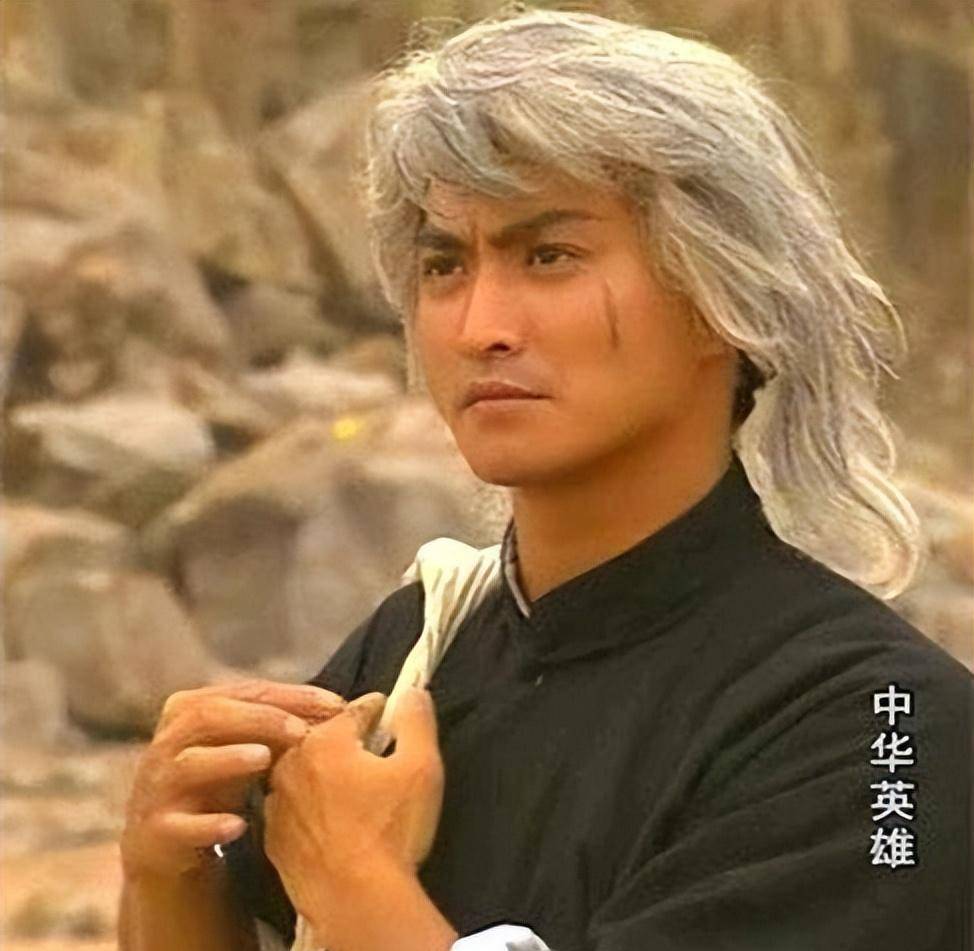 本以为他的生活会一直平淡乏味;然而,一次意外的机会,让何家劲来到