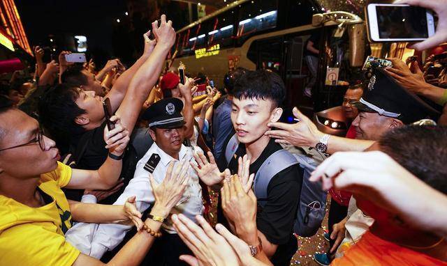 徐杰回老家过年!