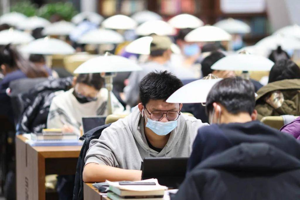 考博中有哪些注意事项,你适合考博嘛?_真题_什么_过程