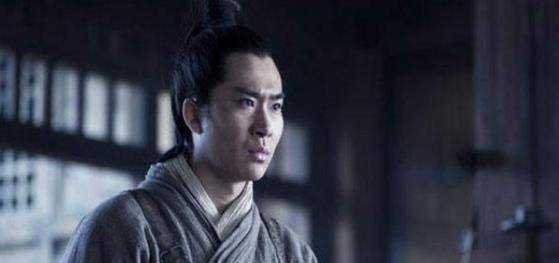 喜爱多一些,最重要的是和朝臣关系比较好,怎么看也比刘恒合适吕后死