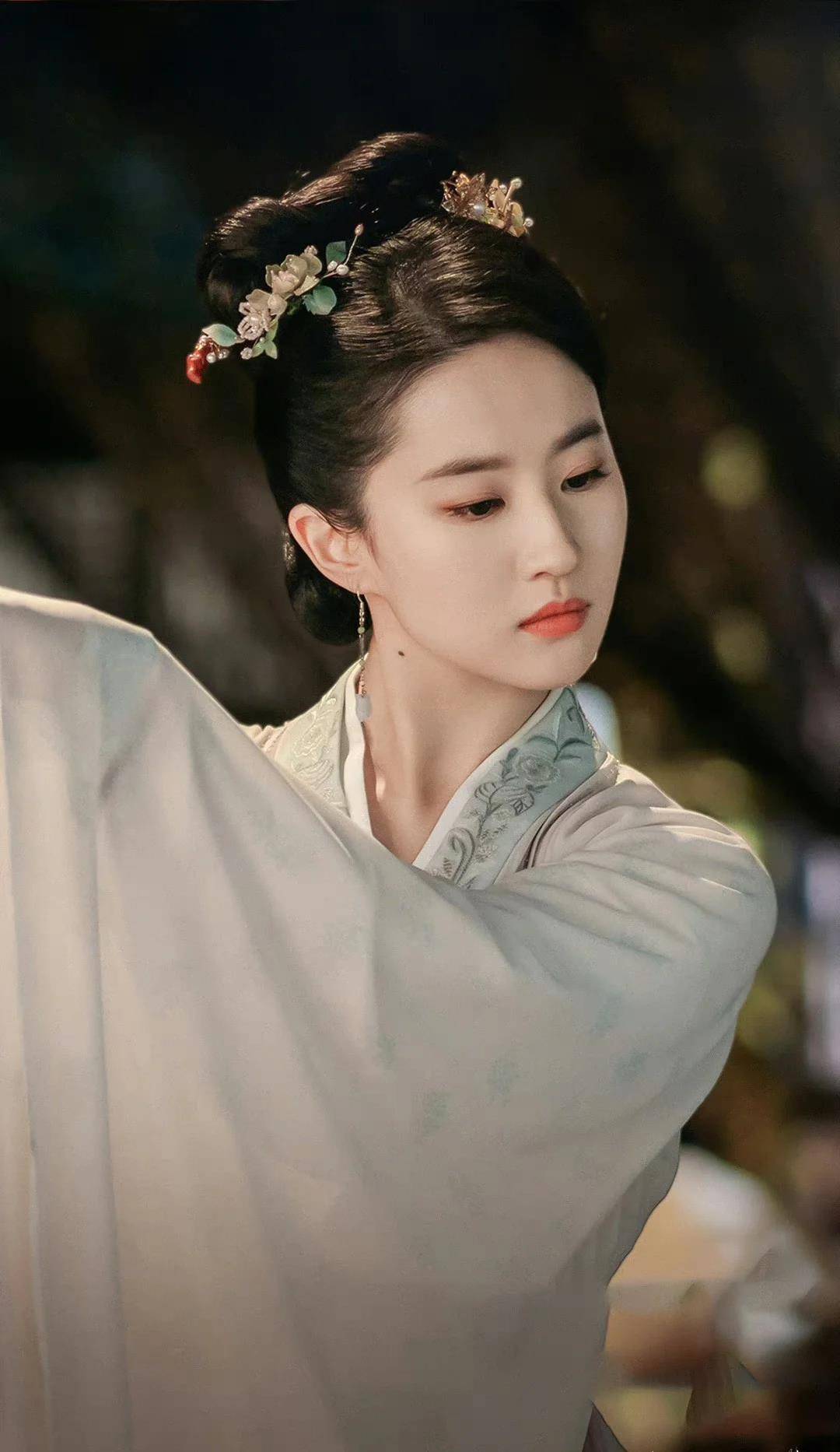 刘亦菲演绎宋代美学,也只有神仙姐姐穿出了宋韵_女性_时代_文化