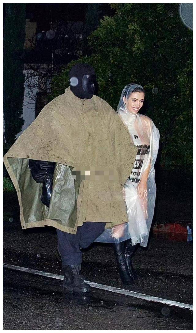 侃爷中国巡演地点首选长城,网友建议改成更佳选项_时尚_演唱会_人们