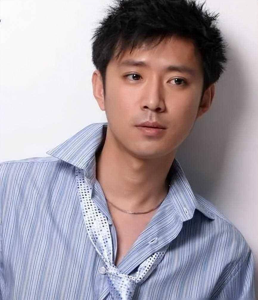 演员高鑫:结婚17年不做饭不洗碗,工资全上缴,老婆爱他