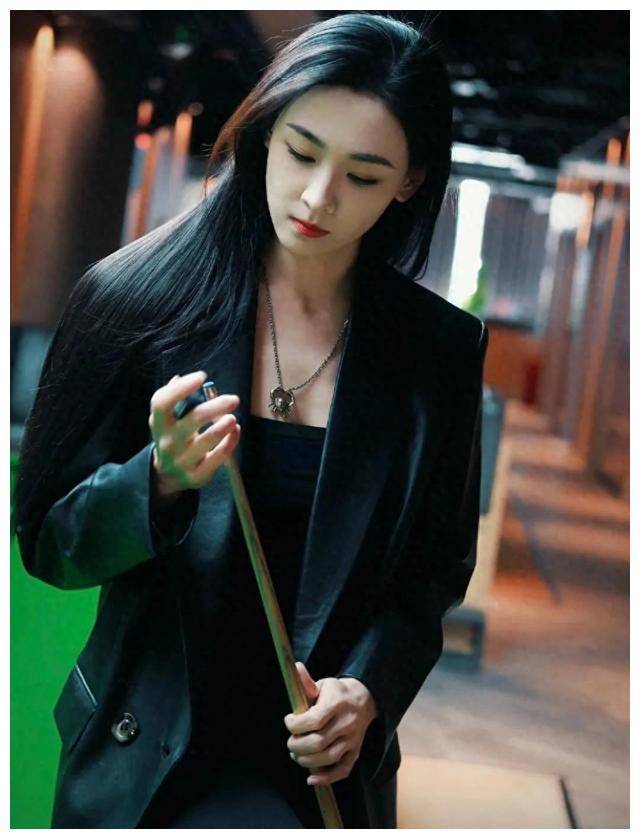 不仅男女主吴磊和赵今麦颜值突出,剧中的