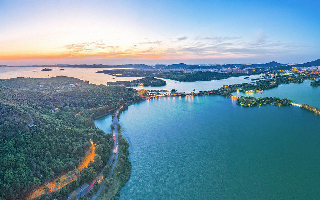 无锡马山《太湖庄园-太湖庄园》联排湖景别墅!_配套