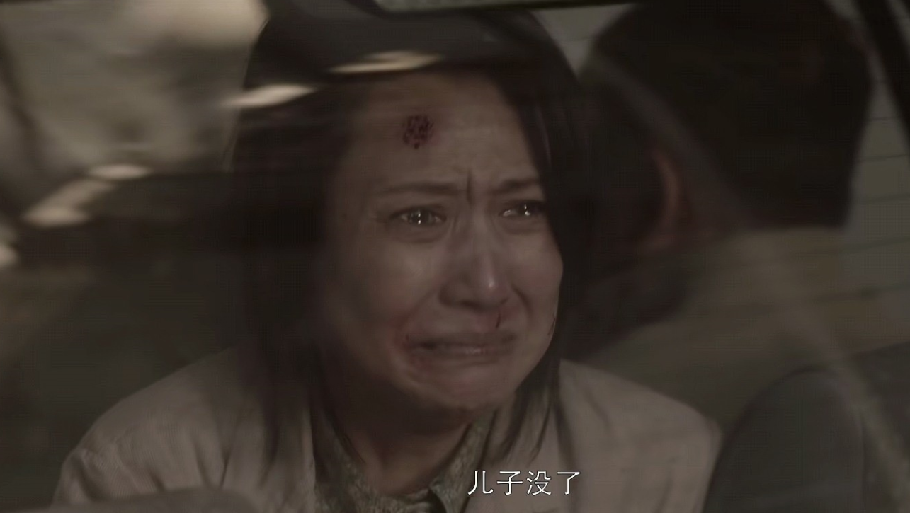 更寒心的是周到奶奶被气得突发心脏病,周到甩开李衣锦的手,一句话没